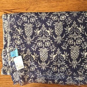 J McLaughlin linen scarf